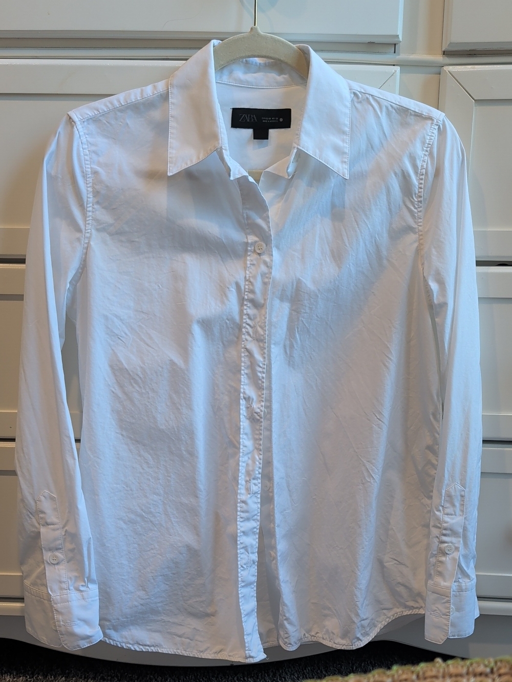 Zara White Women's Classic Long-Sleeve Button-Down Shirt